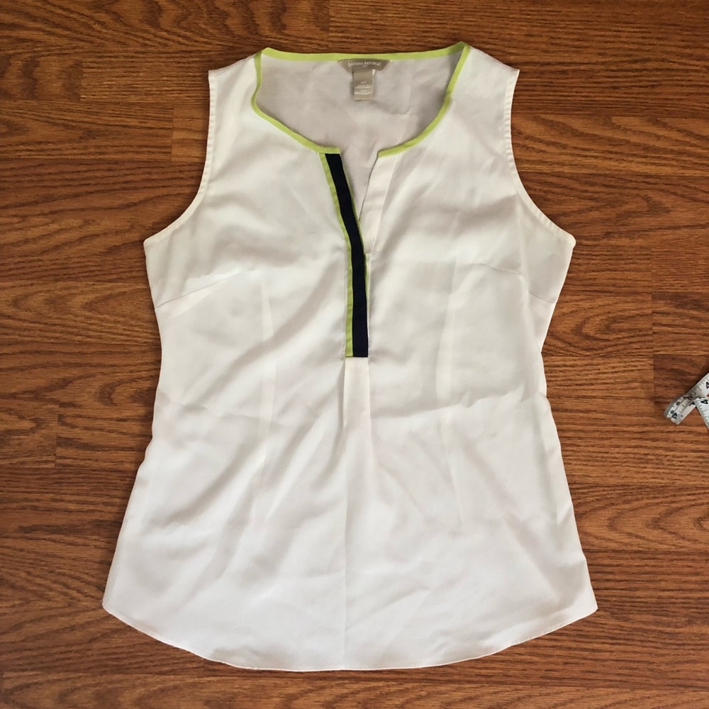 Banana Republic sleeveless blouse size XS